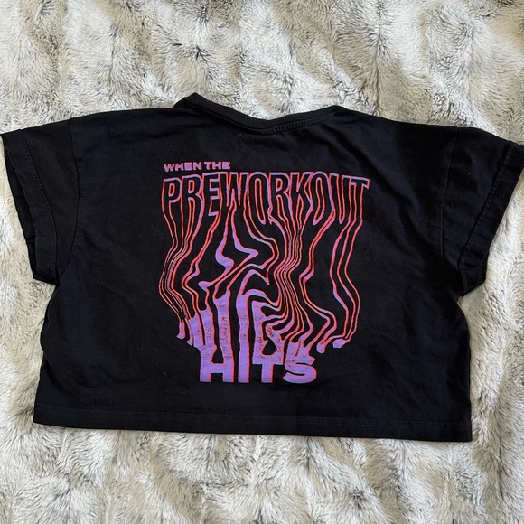 Gymshark Tops - Gymshark cropped When the Preworkout Hits Cropped Top Small